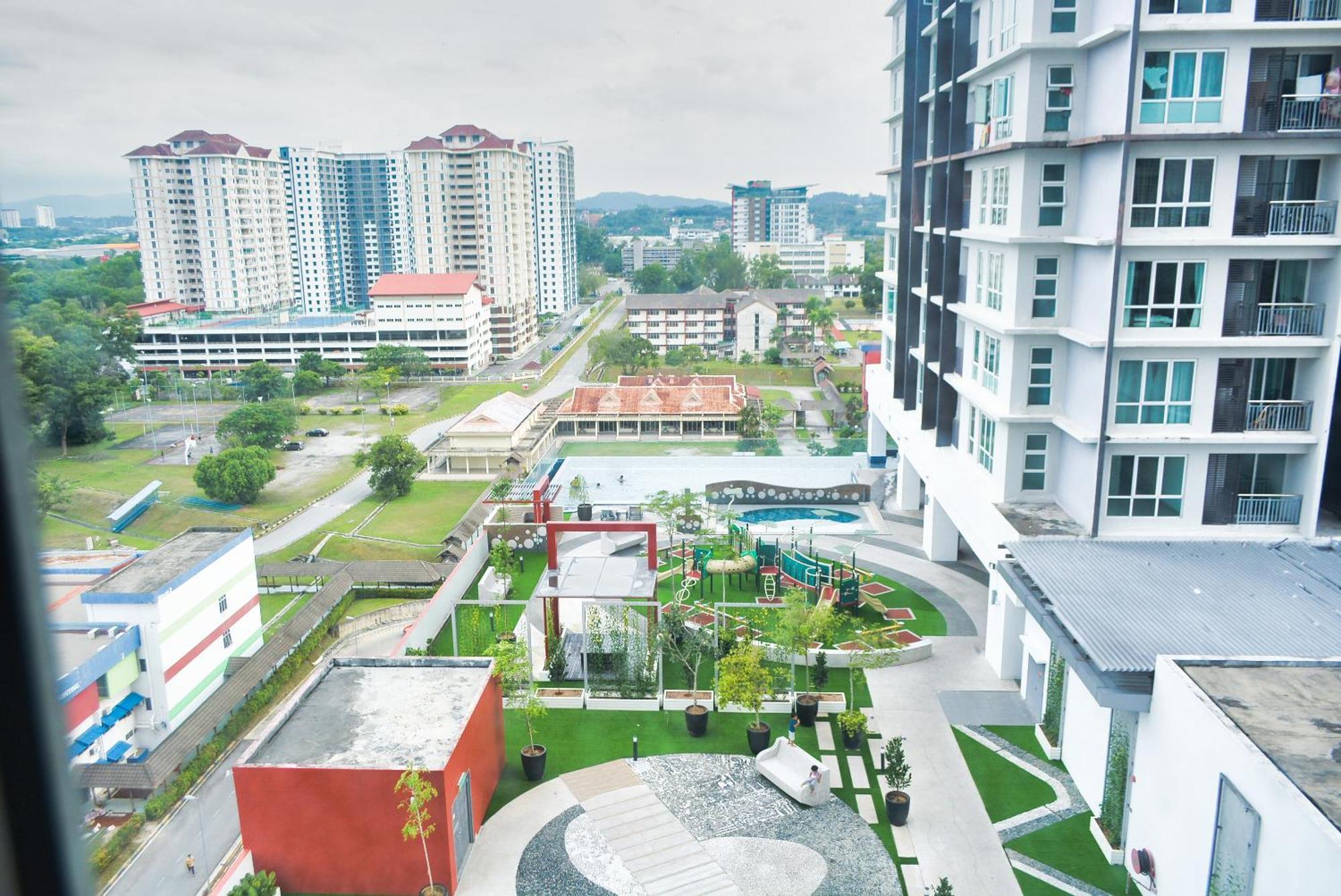 Azfa Suite13 At De Centrum Putrajaya-Bangi Kajang Eksteriør billede